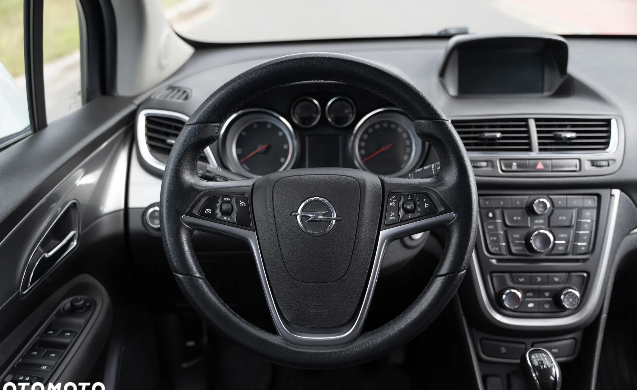 Opel Mokka cena 38500 przebieg: 176000, rok produkcji 2014 z Zawiercie małe 211